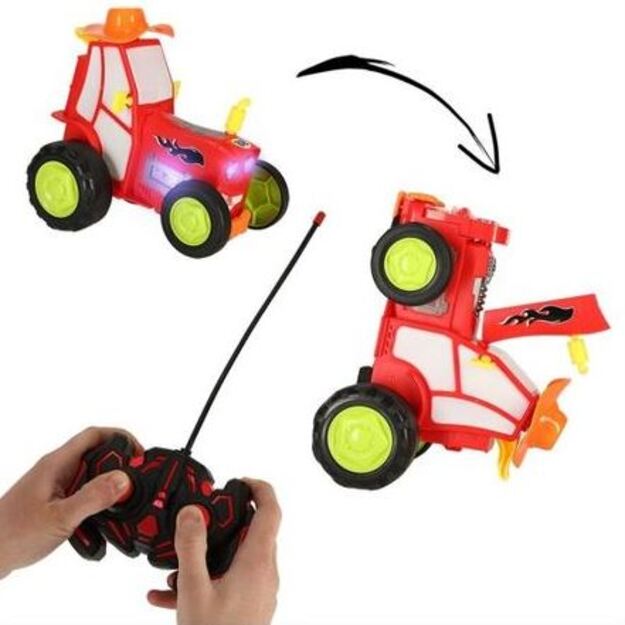 Šokantis  traktorius su  su valdymo pultu 1