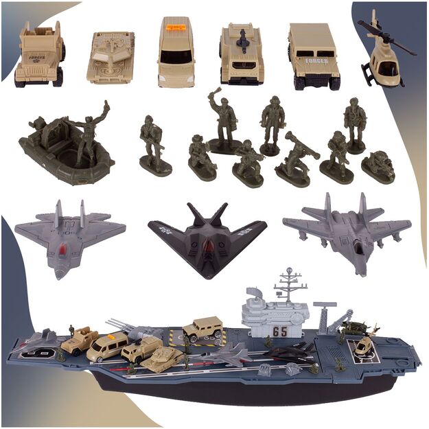 Didelis karinis laivas su lėktuvais ir automobiliais 8