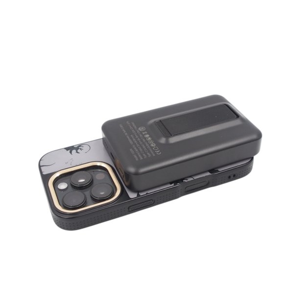Belaidis magnetinis išorinis akumuliatorius (Power Bank) 4