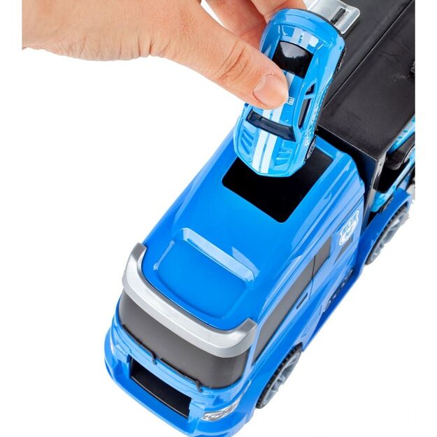 Policija vilkikas su kelio ženklais malūnsparnis 2