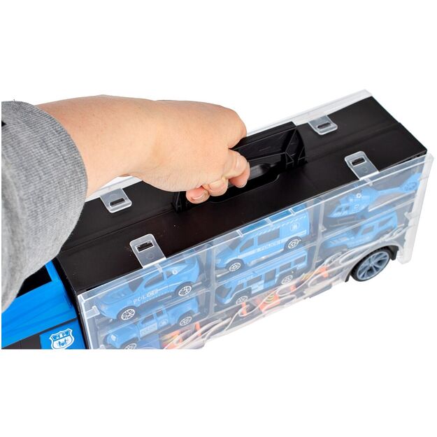 Policija vilkikas su kelio ženklais malūnsparnis 5